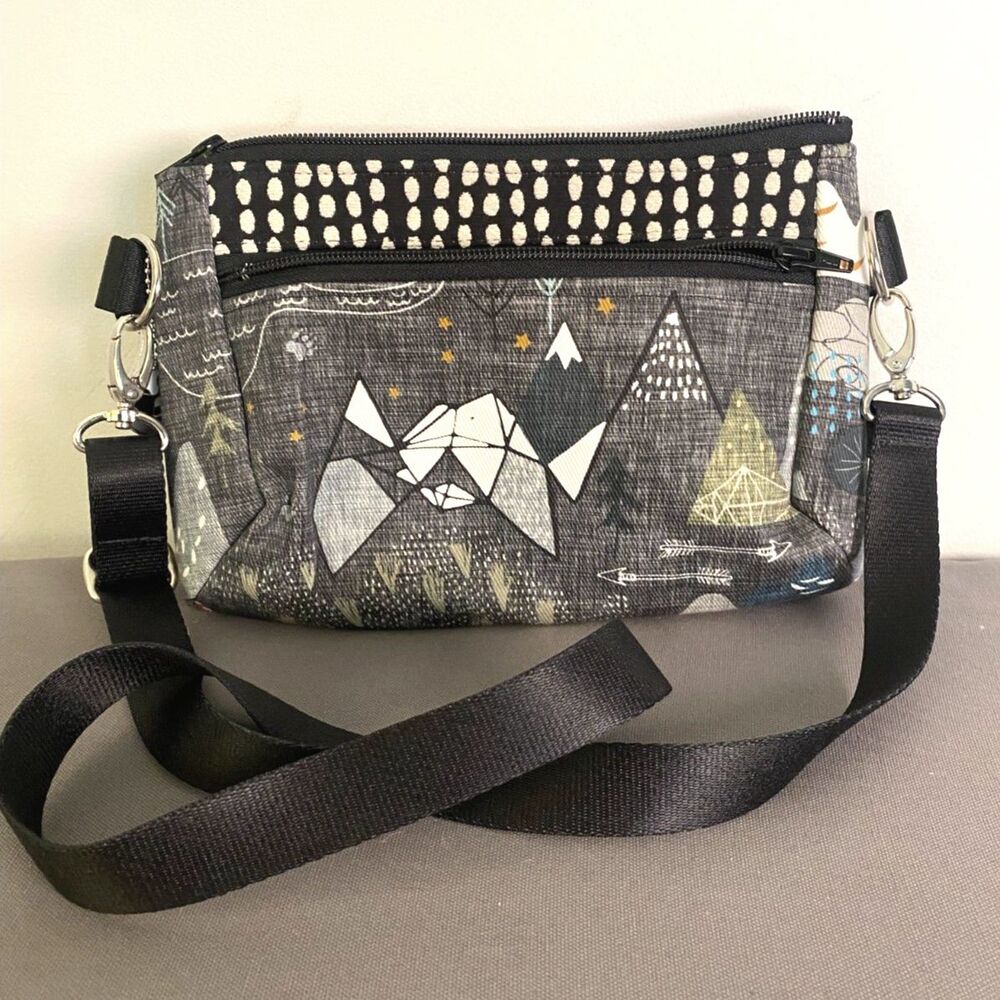 Goldyfish Handbags Crossbody Hip Bag Handmade Custom Mountain Print Canvas EUC